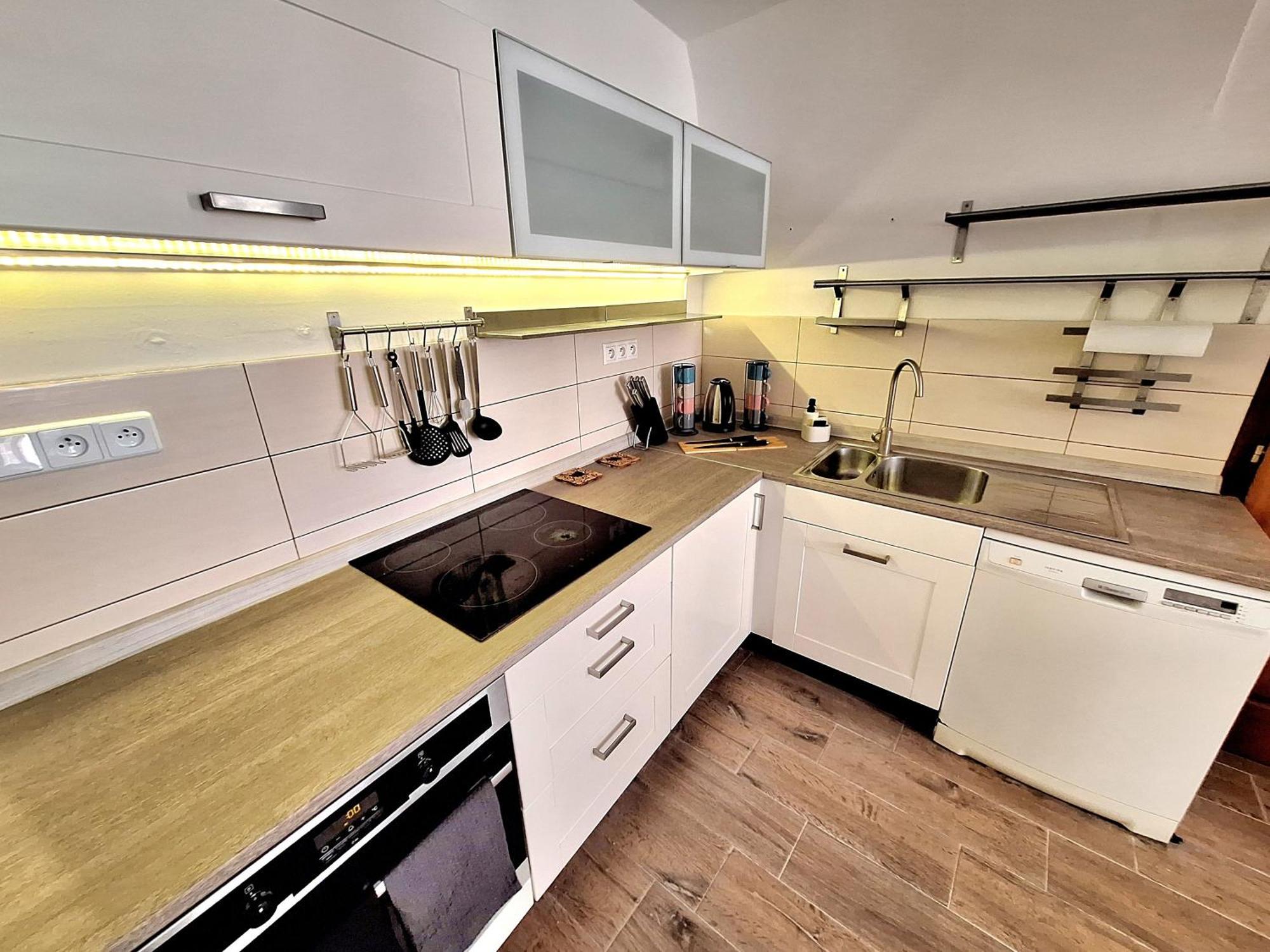 Apartment Emma - Old Town Bratislava Eksteriør billede
