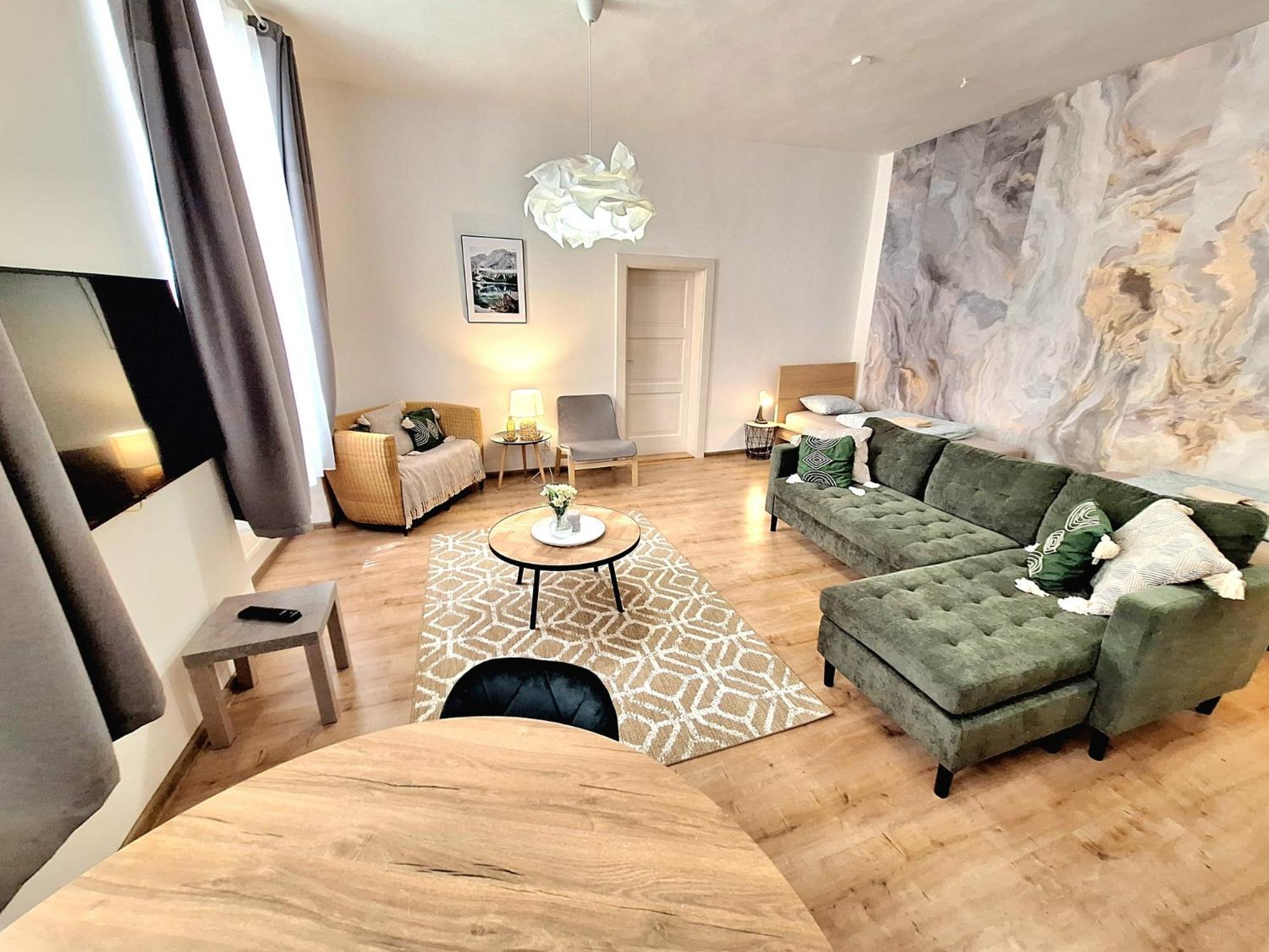 Apartment Emma - Old Town Bratislava Eksteriør billede